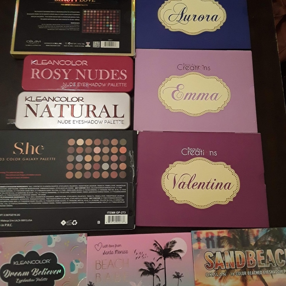 Bundle 10 new eyeshadow pallets